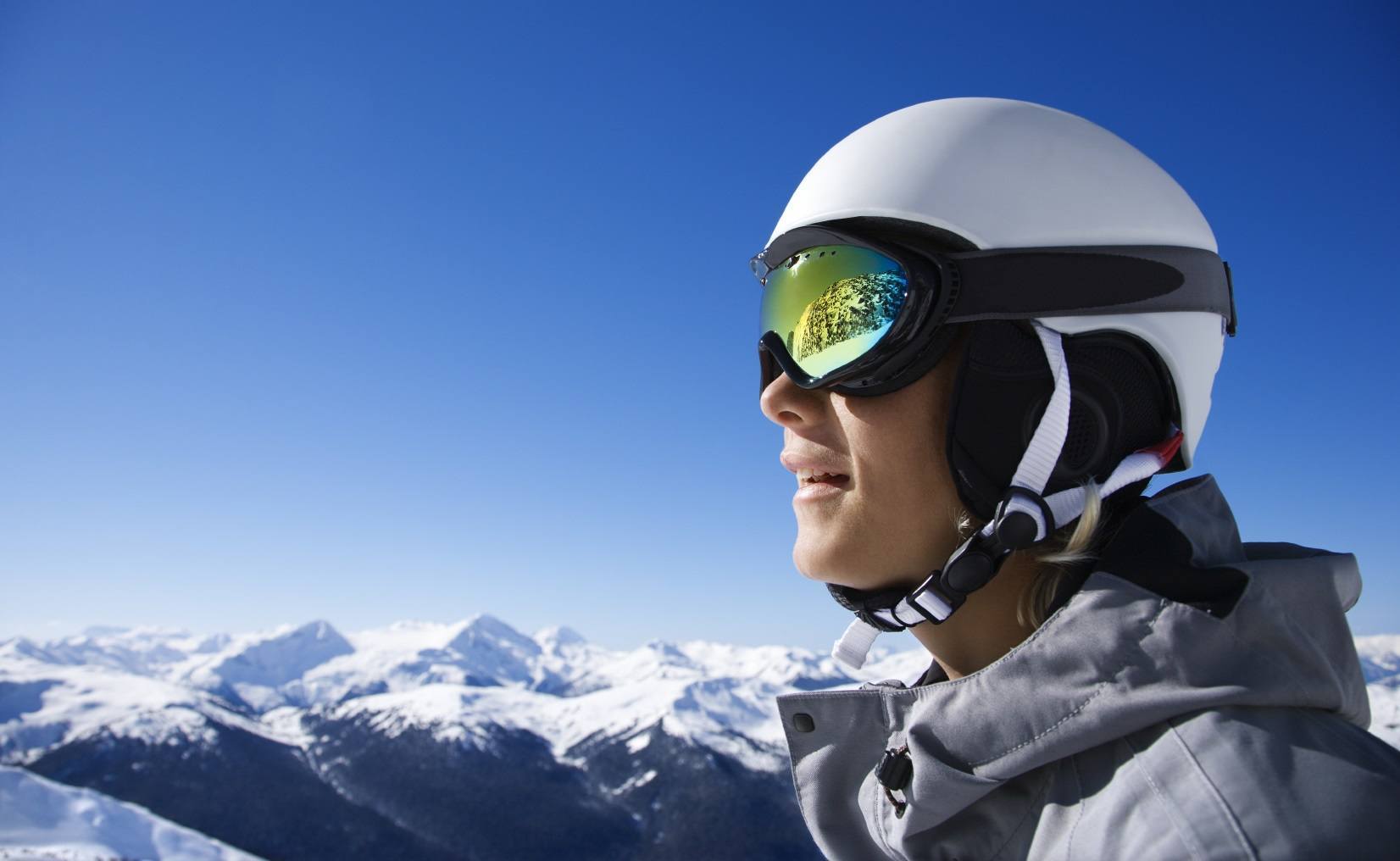 Best Snowboard Goggles and Best Ski Goggles